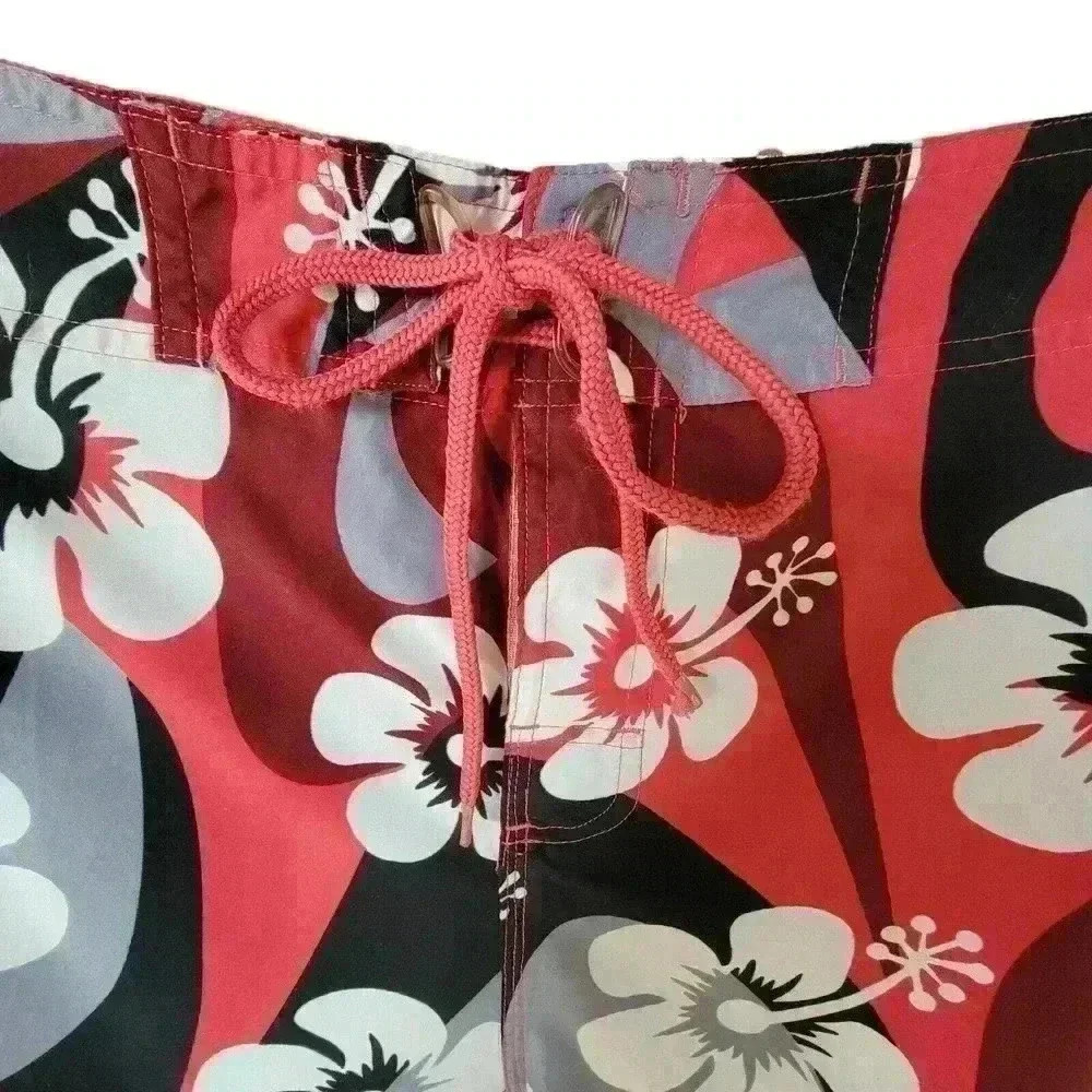 Shaka Surfwear Men's Red & White Hawaiian Swim Board Shorts/ Size 40 Waist - Picture 3 of 8